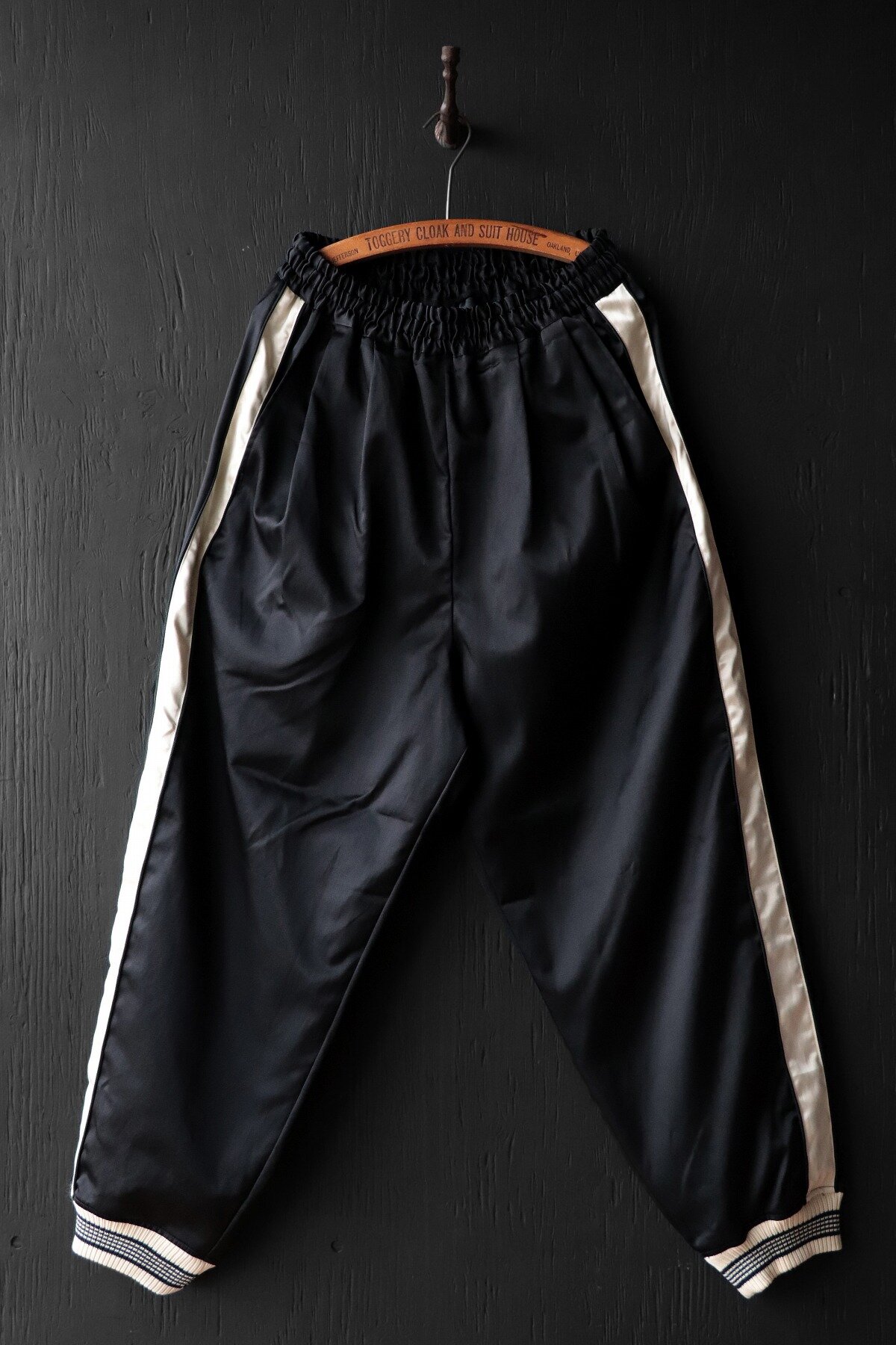パンツ BLACK SIGN

AIR BRIGADE PARACHUTE PANTS BLACK SIGN “Black Chino Wide Gurkha Pants” | MASUYA